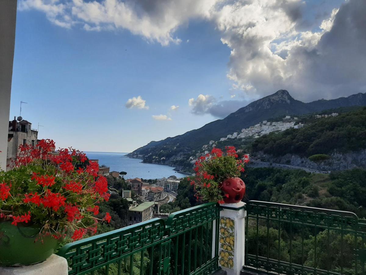 Casa Vacanza Le Tre Sorelle Vietri Luaran gambar